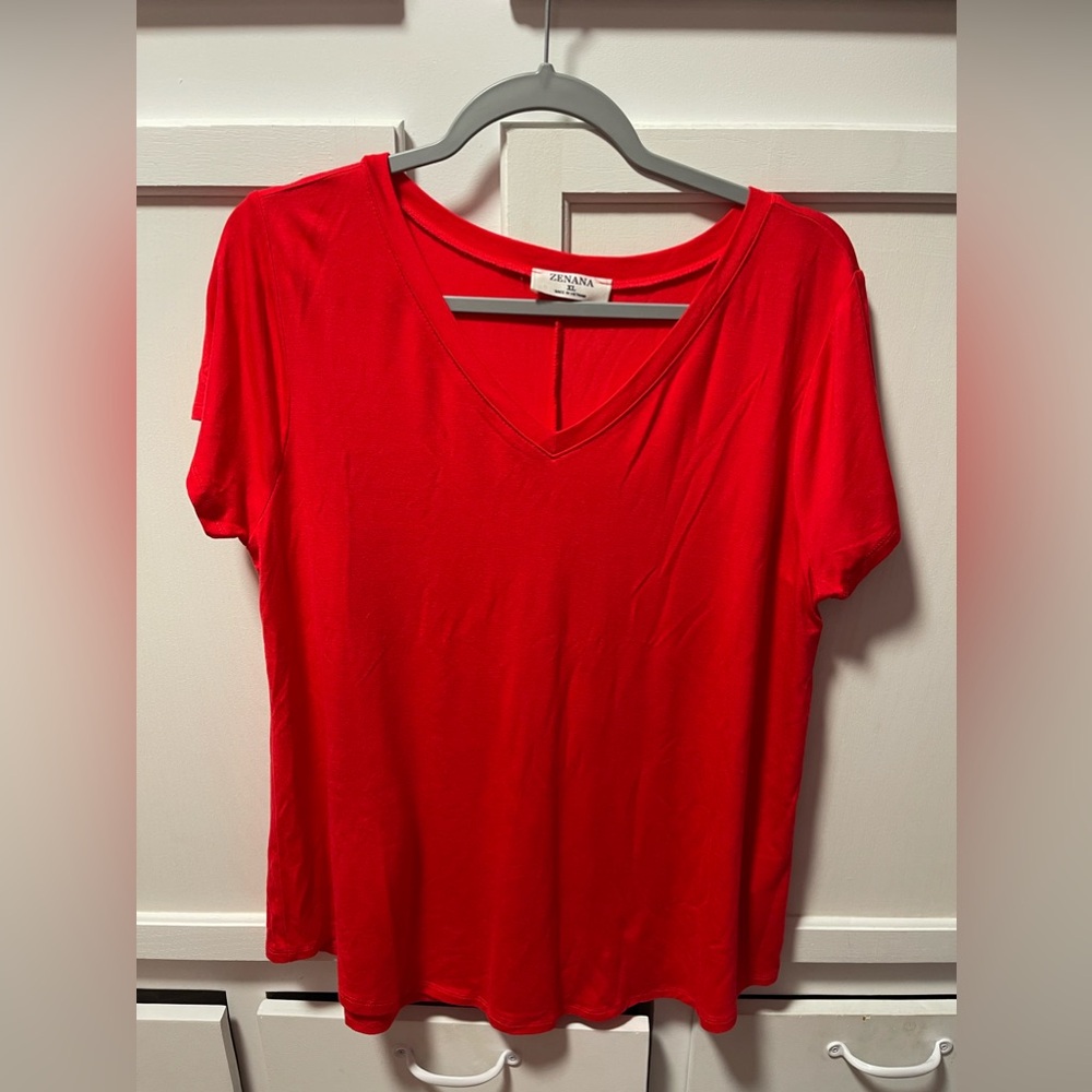 Zenana red V necked top